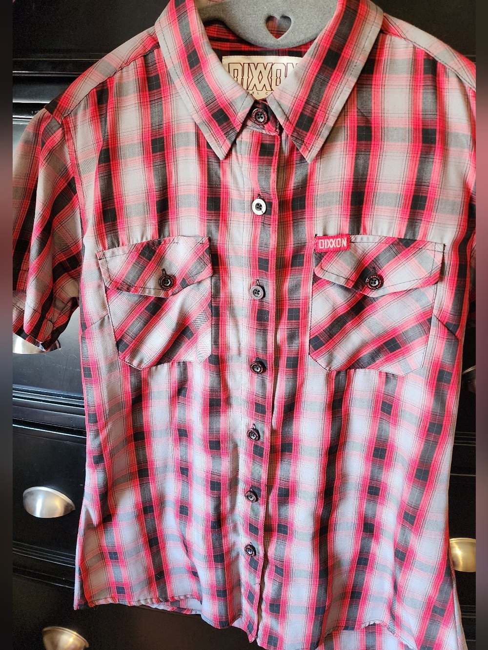 DIXXON CAMEO Red Grey Black Plaid Short-Sleeve Bamboo Shirt womens Medium